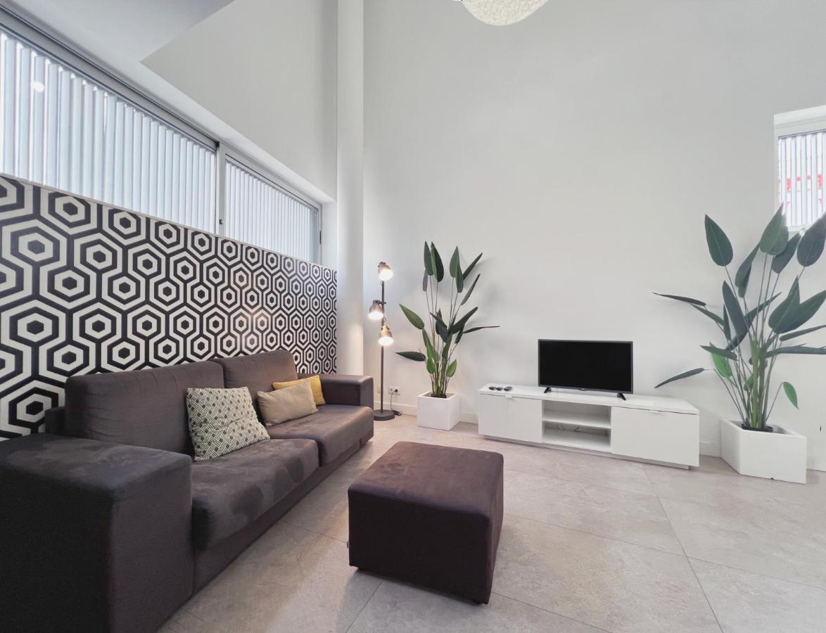Stay U-Nique Apartments Pellaires Barcelona Luaran gambar