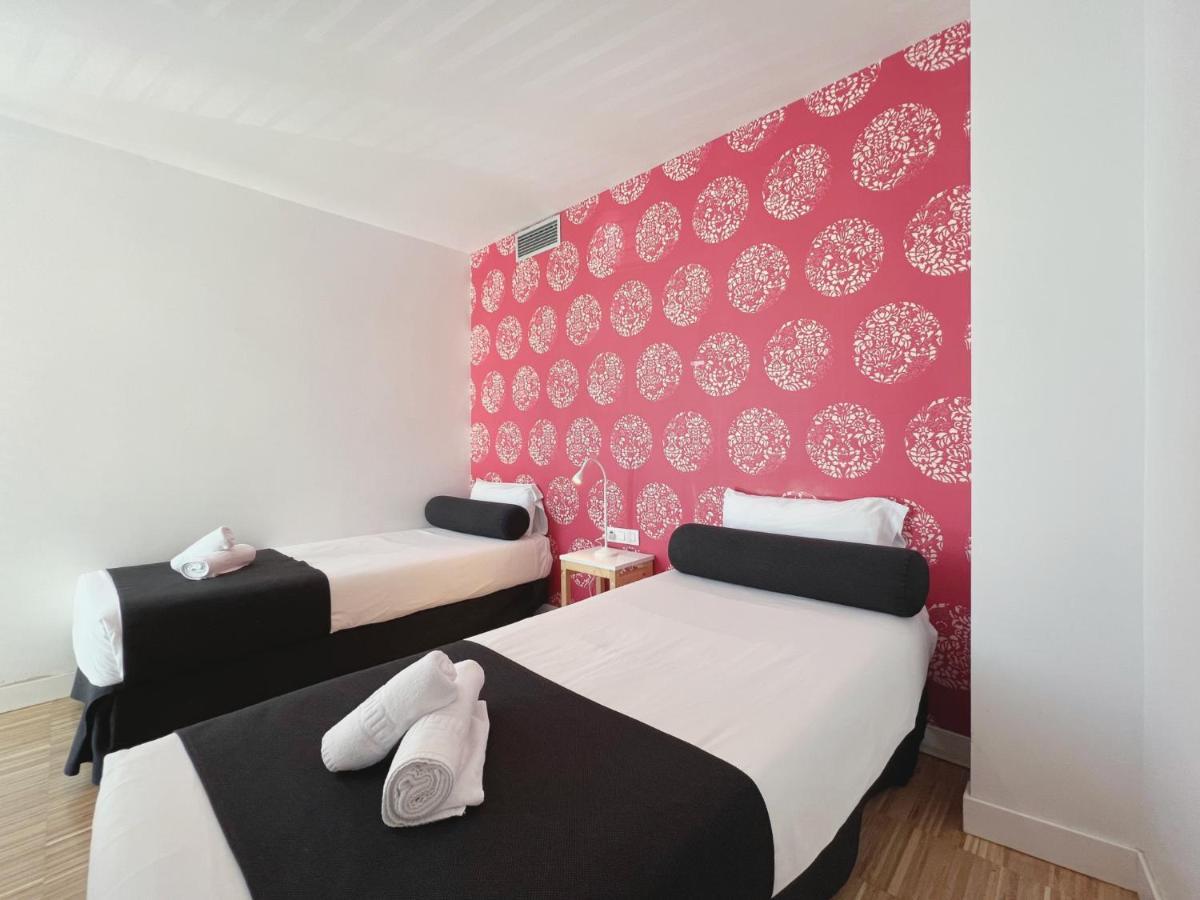 Stay U-Nique Apartments Pellaires Barcelona Luaran gambar