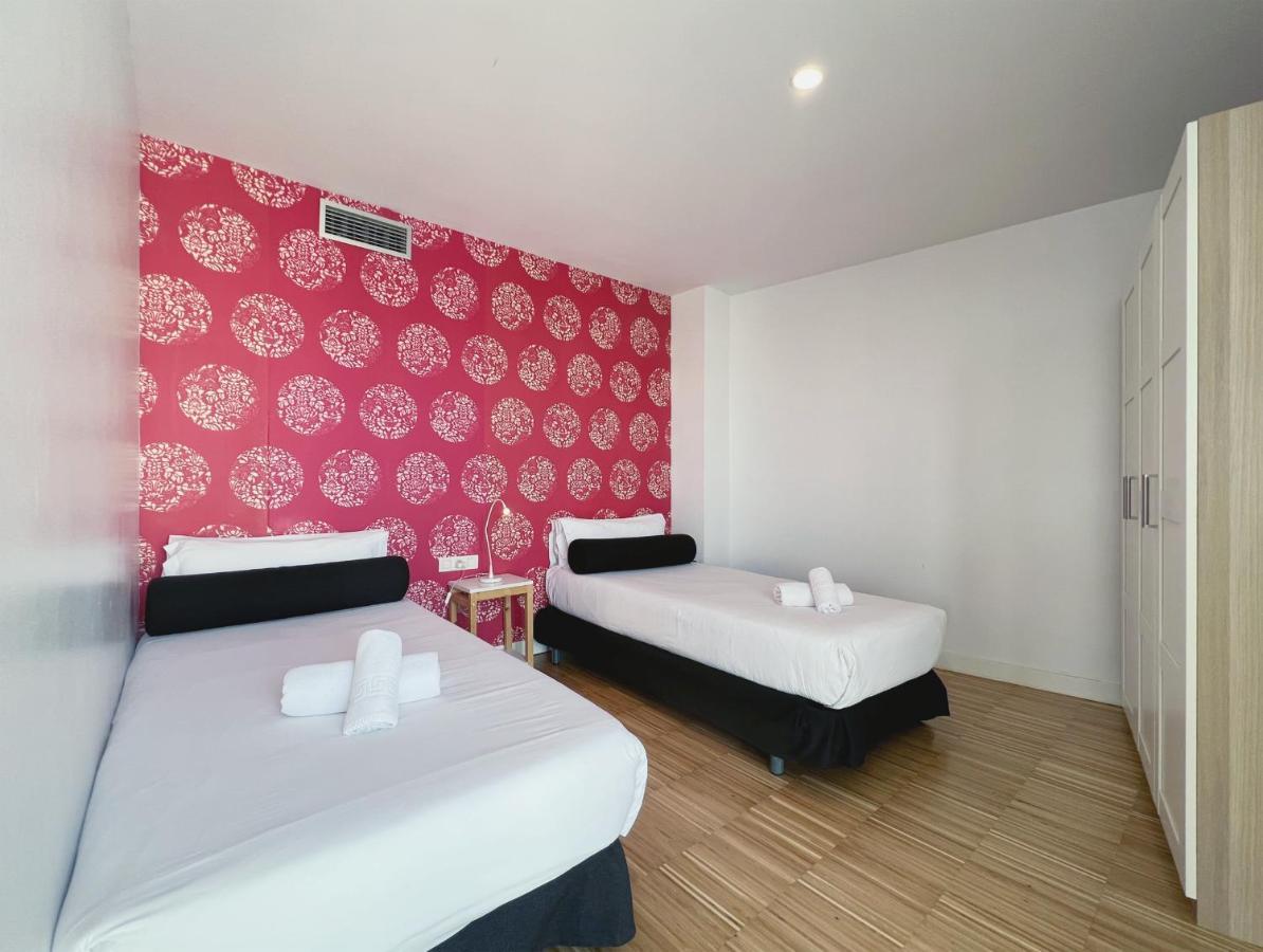 Stay U-Nique Apartments Pellaires Barcelona Luaran gambar