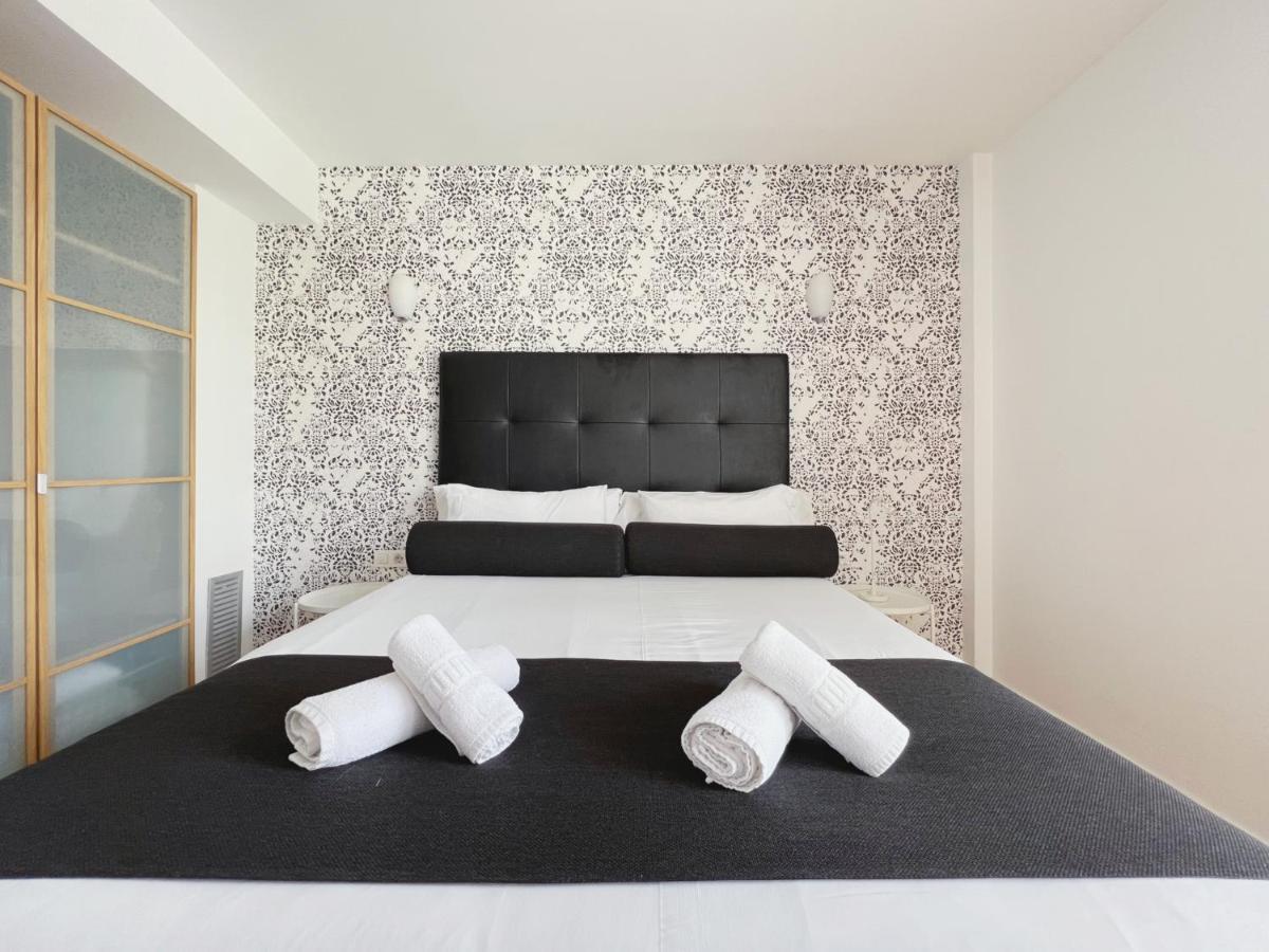 Stay U-Nique Apartments Pellaires Barcelona Luaran gambar