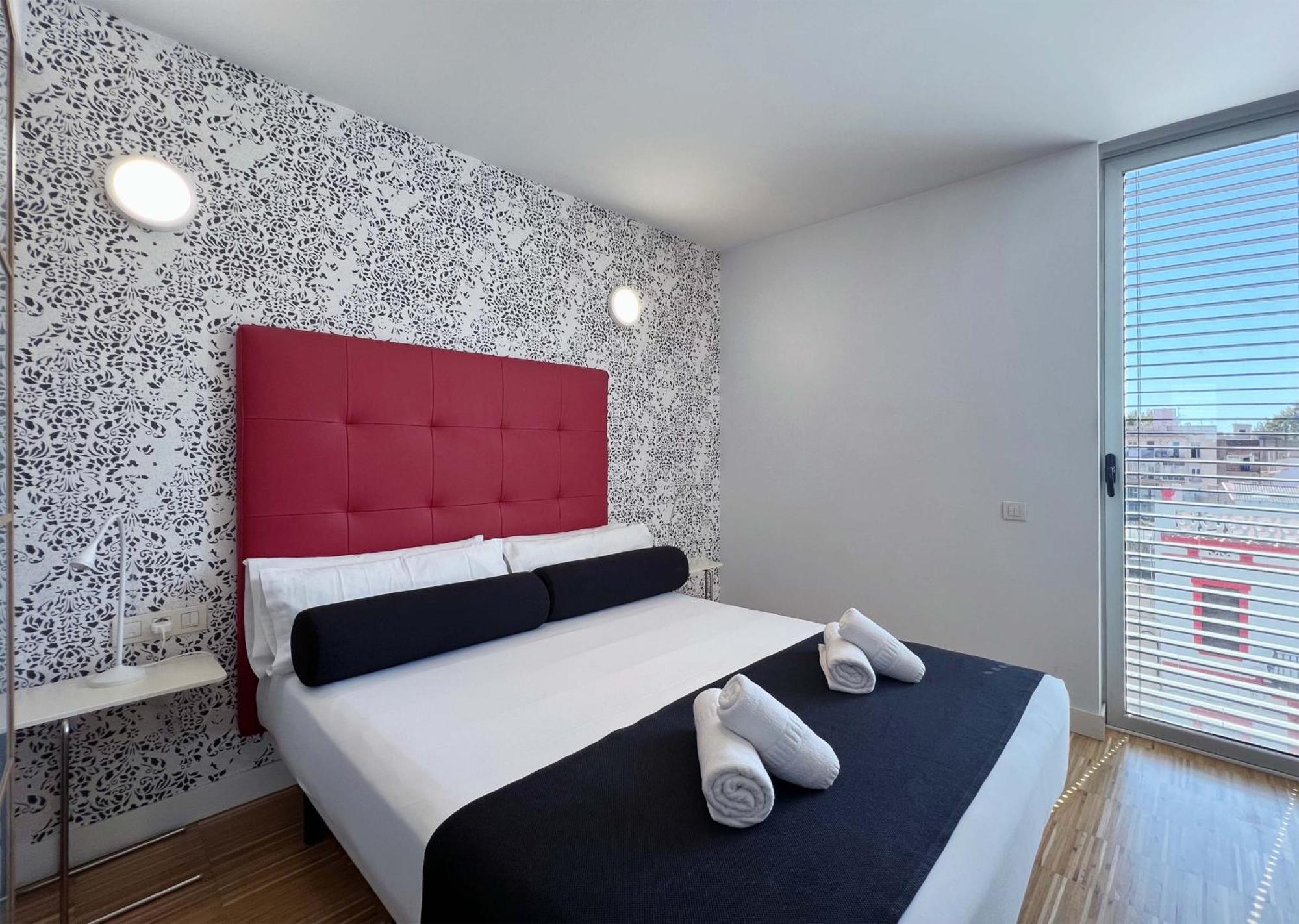 Stay U-Nique Apartments Pellaires Barcelona Luaran gambar