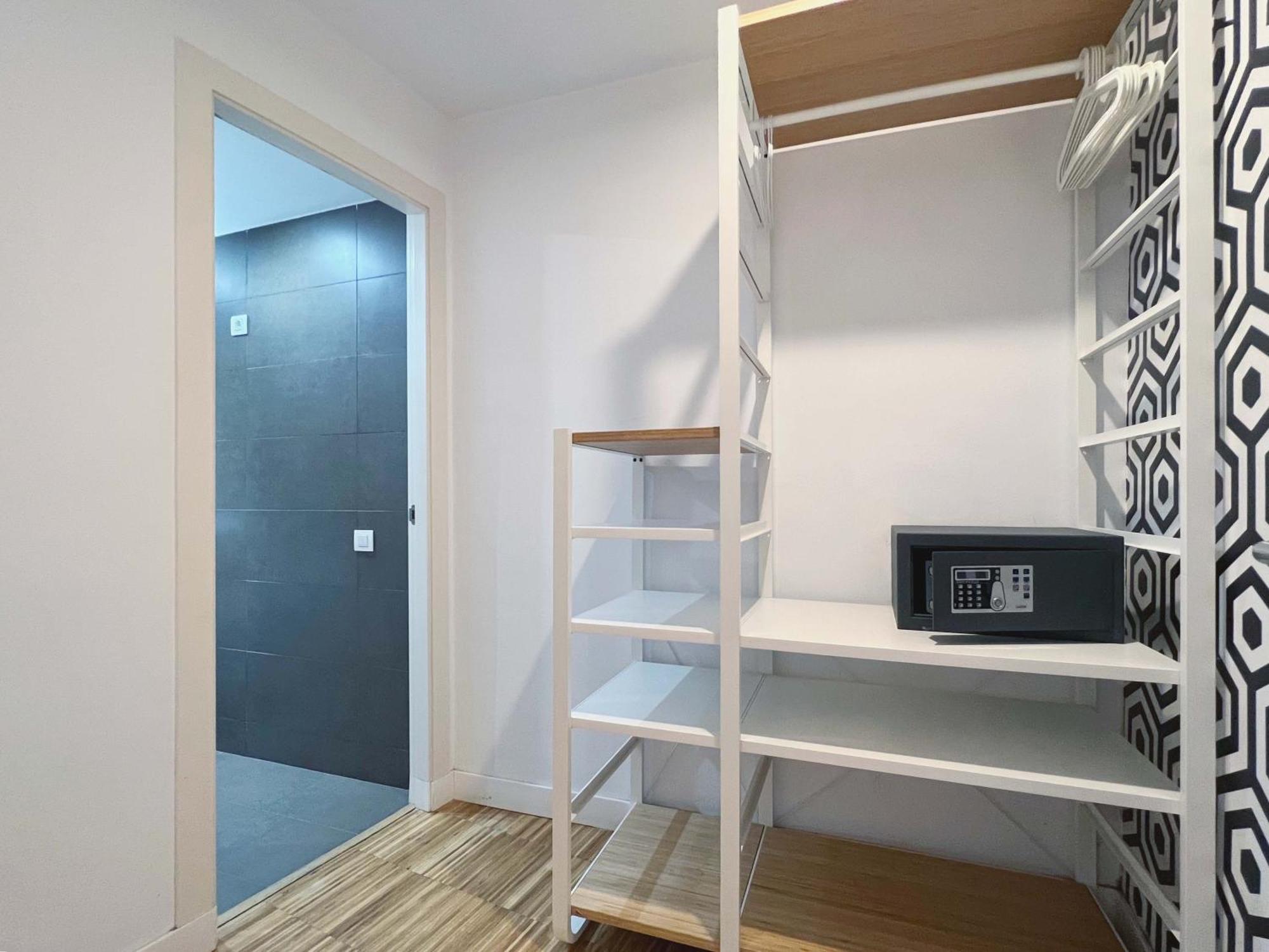 Stay U-Nique Apartments Pellaires Barcelona Luaran gambar